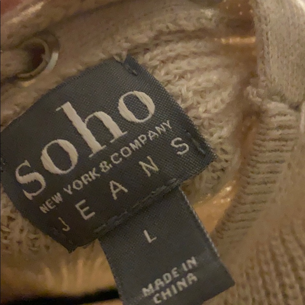 Beige sweater - Picture 7 of 7